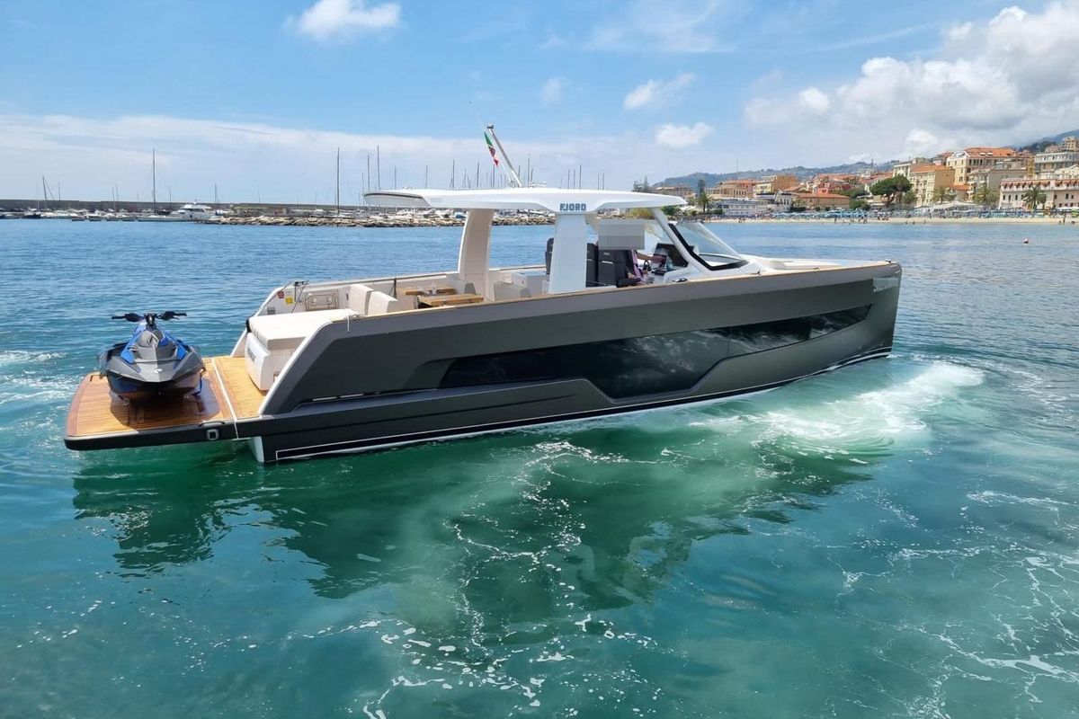 2023 Fjord 42 
