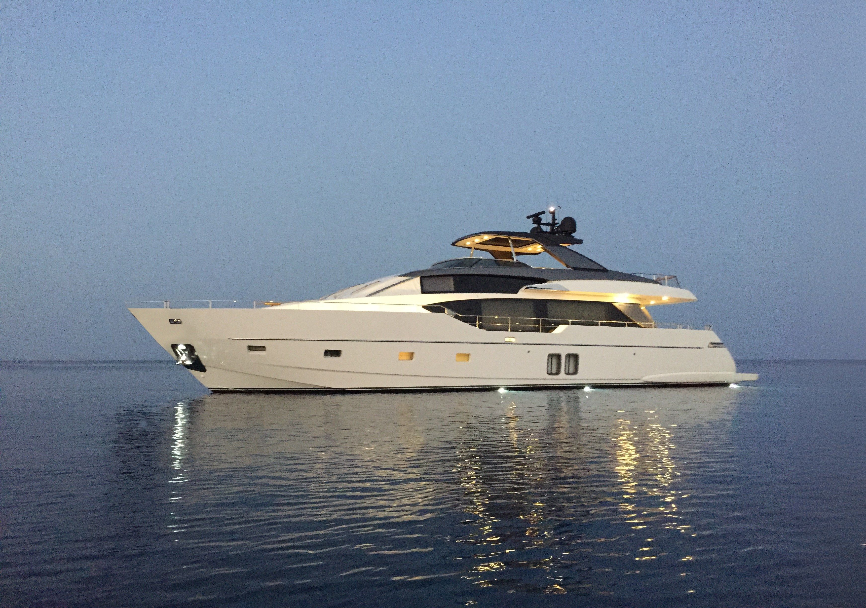 2016 Sanlorenzo SL86