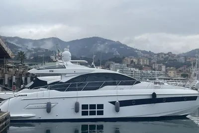 2020 Azimut S6