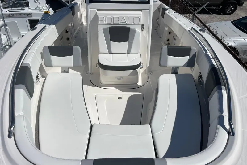  Yacht Photos Pics 2026 Robalo R250 Center Console boat interior with spacious seating and modern design.