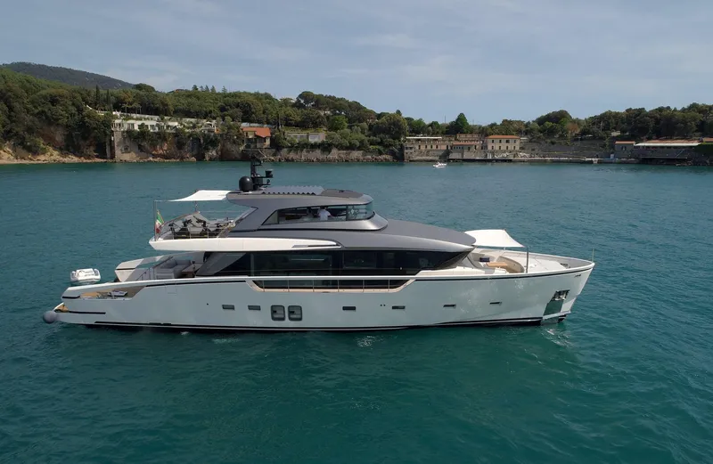  Yacht Photos Pics DJI_0017 copy.JPG