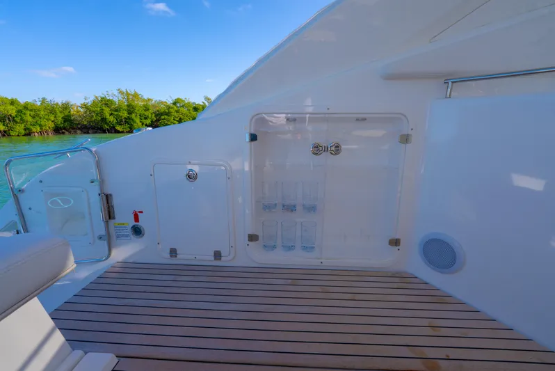  Yacht Photos Pics 2022 Schaefer 375 HT yacht deck with sleek design and modern amenities.