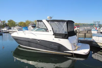 Rinker 320 Express Cruiser