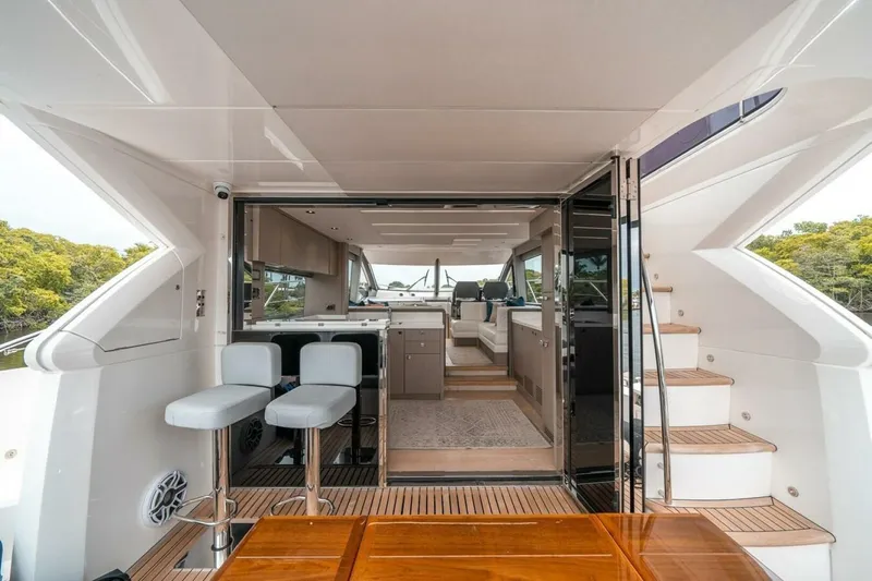 Stardust Yacht Photos Pics 2020 Sunseeker Manhattan 52 - Image 8