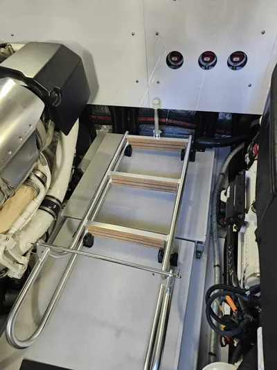 Stardust Yacht Photos Pics 2020 Sunseeker Manhattan 52 - Image 40