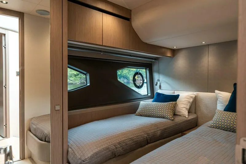 Stardust Yacht Photos Pics 2020 Sunseeker Manhattan 52 - Image 31