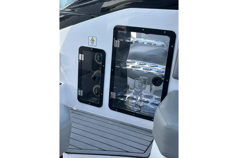 Lr280 Yacht Photos Pics Interior of 2024 L'acqua Royale LR280 GRAN CABRIO with glass storage compartment.