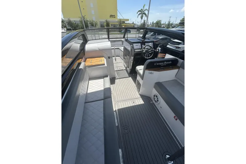 Lr280 Yacht Photos Pics 2024 L'acqua Royale LR280 GRAN CABRIO luxury boat interior with sleek seating and modern dashboard.