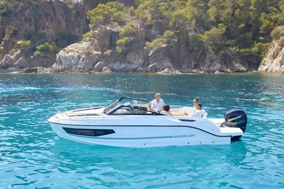 2025 Quicksilver Activ 755 Cruiser