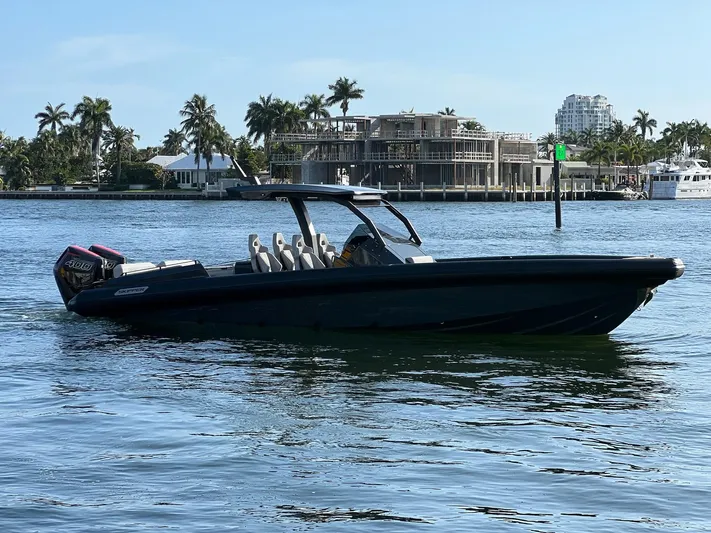 Skipper 38 Twin Mercury 400 Yacht Photos Pics 