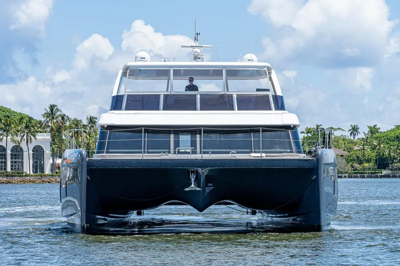 Nero Yacht Photos Pics Sunreef 60 NERO- Profile