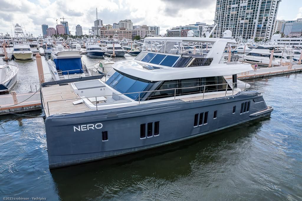 2022 Sunreef 60 