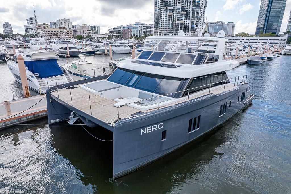 2022 Sunreef 60 