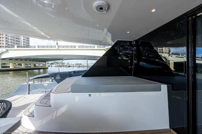 Nero Yacht Photos Pics Sunreef 60 NERO- Cockpit