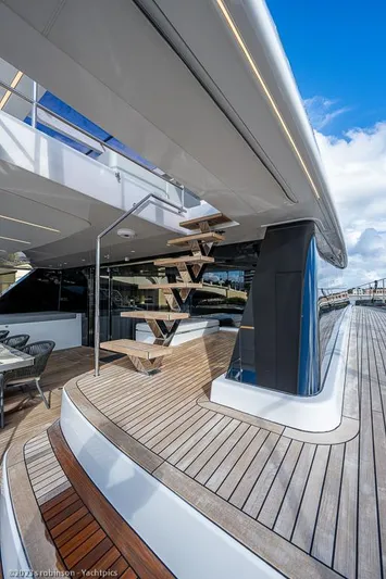 Nero Yacht Photos Pics Sunreef 60 NERO- Cockpit