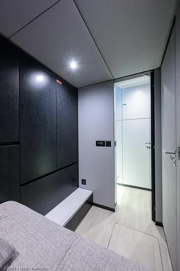 Nero Yacht Photos Pics Sunreef 60 NERO- Aft Starboard Guest Cabin