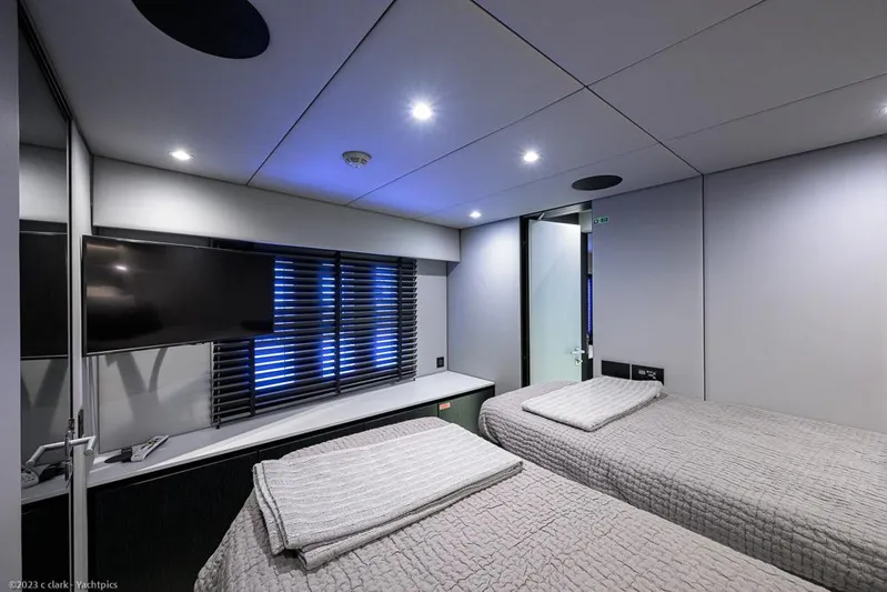 Nero Yacht Photos Pics Sunreef 60 NERO- Forward Starboard Guest Cabin