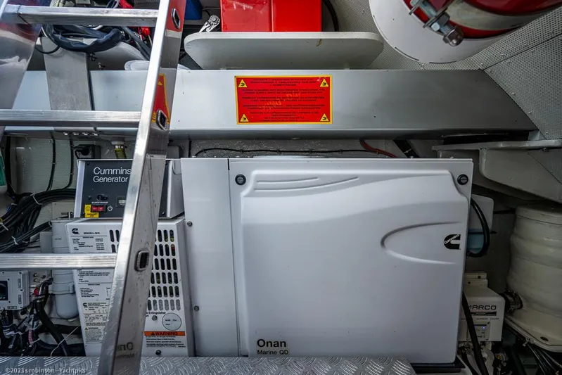 Nero Yacht Photos Pics Sunreef 60 NERO- Engine Room