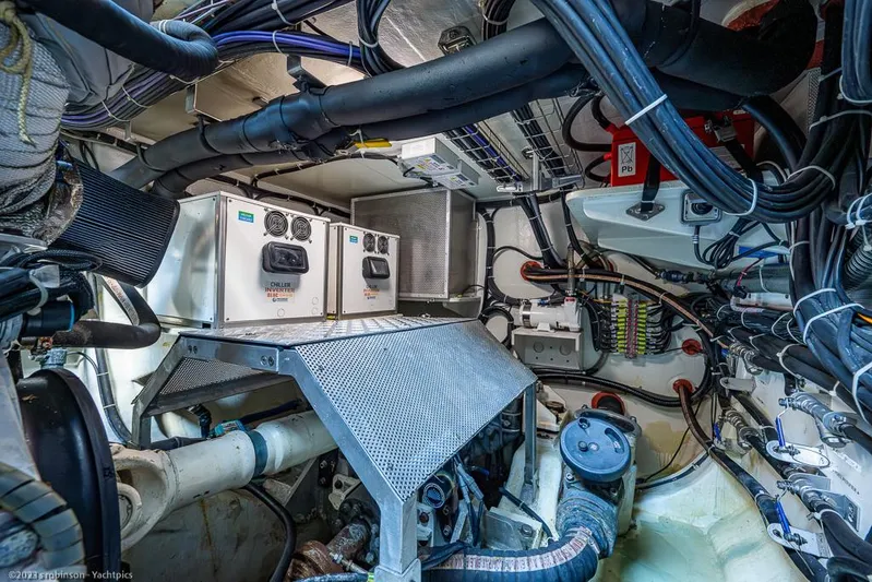 Nero Yacht Photos Pics Sunreef 60 NERO- Engine Room