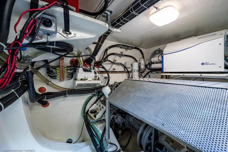 Nero Yacht Photos Pics Sunreef 60 NERO- Engine Room