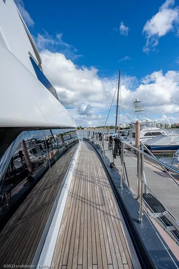 Nero Yacht Photos Pics Sunreef 60 NERO- Companionway