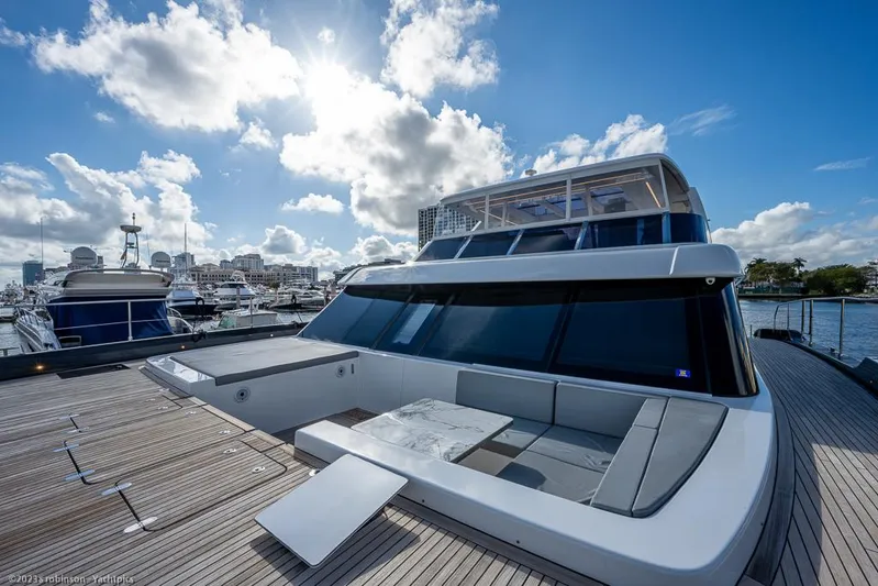 Nero Yacht Photos Pics Sunreef 60 NERO- Bow