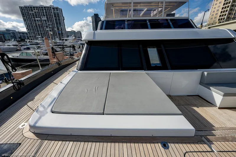 Nero Yacht Photos Pics Sunreef 60 NERO- Bow