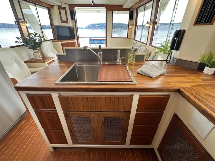 Gooso Yacht Photos Pics 