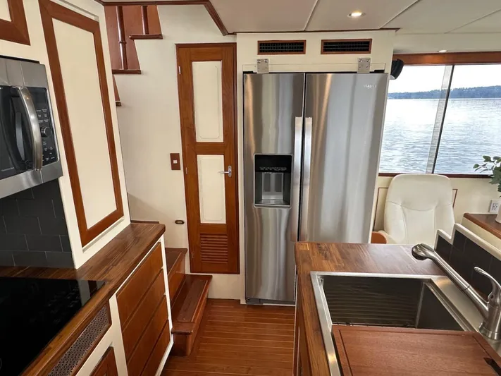 Gooso Yacht Photos Pics 