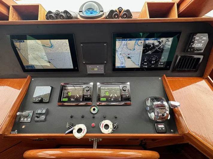 Gooso Yacht Photos Pics 