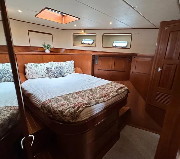 Gooso Yacht Photos Pics 