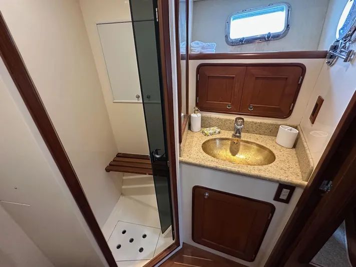 Gooso Yacht Photos Pics 