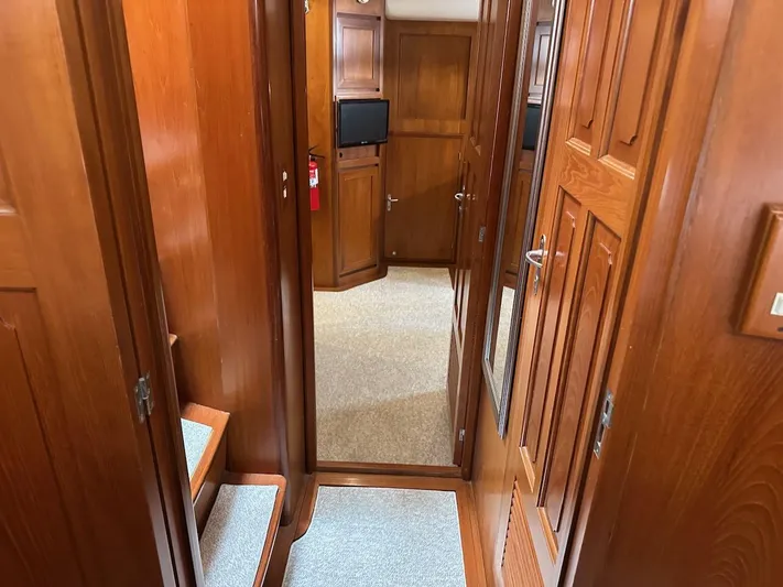 Gooso Yacht Photos Pics 