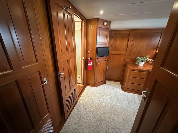 Gooso Yacht Photos Pics 