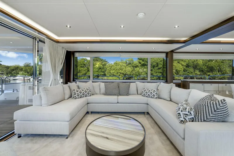  Yacht Photos Pics 2025 Sunseeker 95 Yacht - Image 20