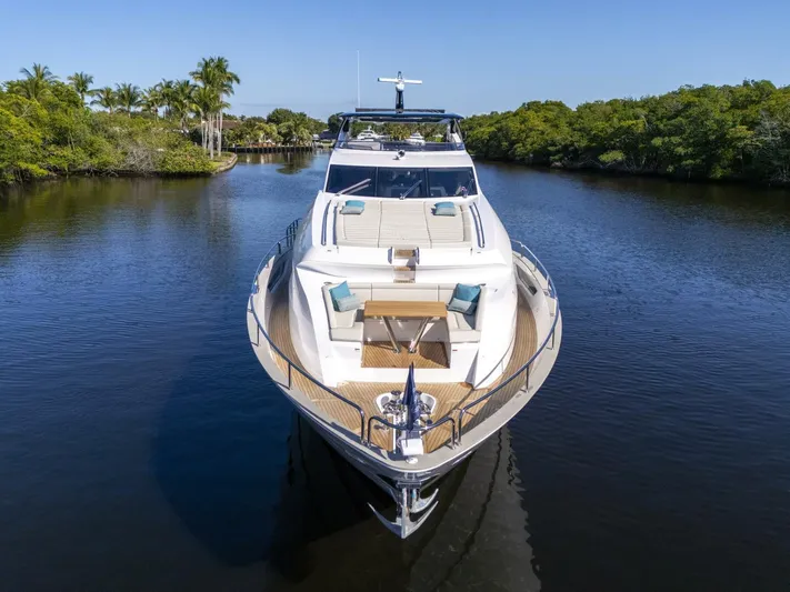  Yacht Photos Pics 2025 Sunseeker 95 Yacht - Image 9