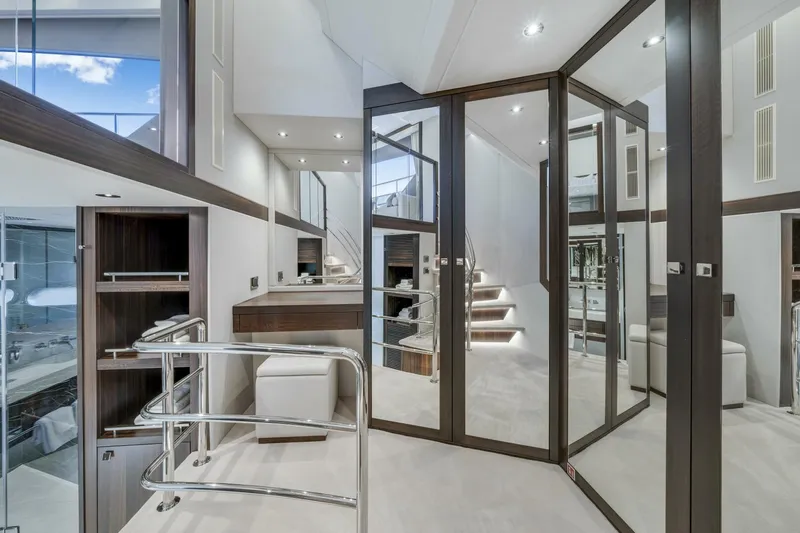  Yacht Photos Pics 2025 Sunseeker 95 Yacht - Image 42