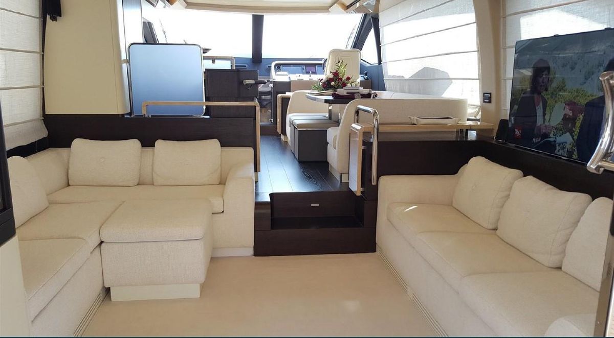 2017 Azimut 66 