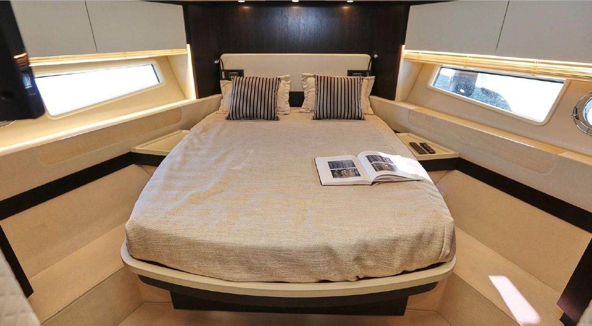 2017 Azimut 66 