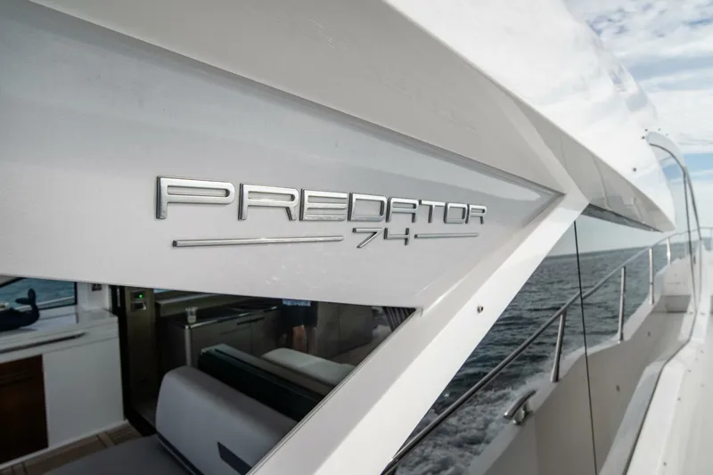  Yacht Photos Pics 2022 Sunseeker Predator 74 - Image 21