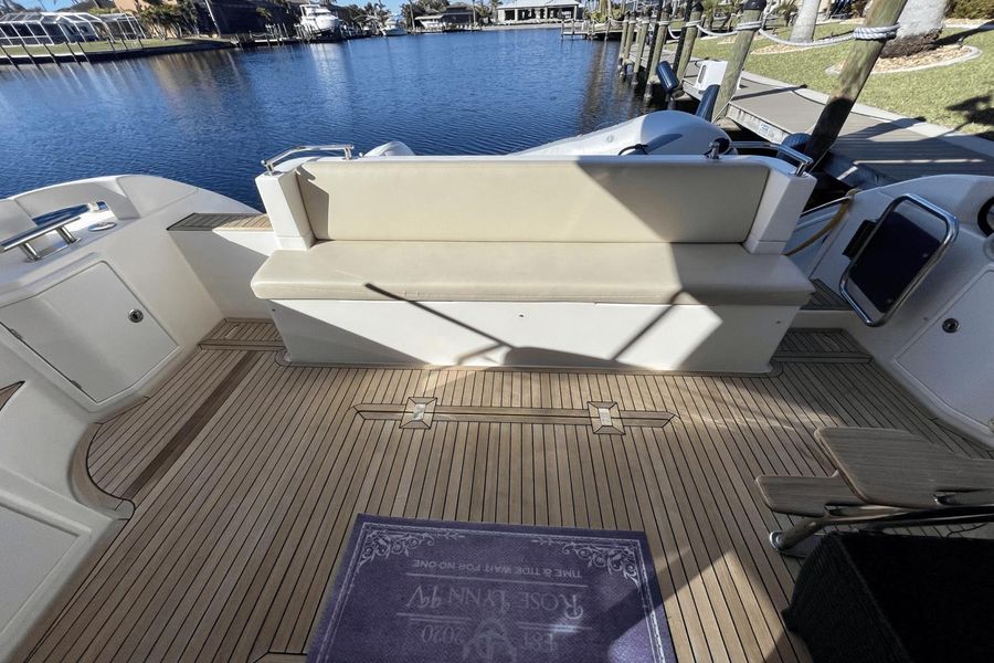 2012 Azimut Flybridge Collection 40