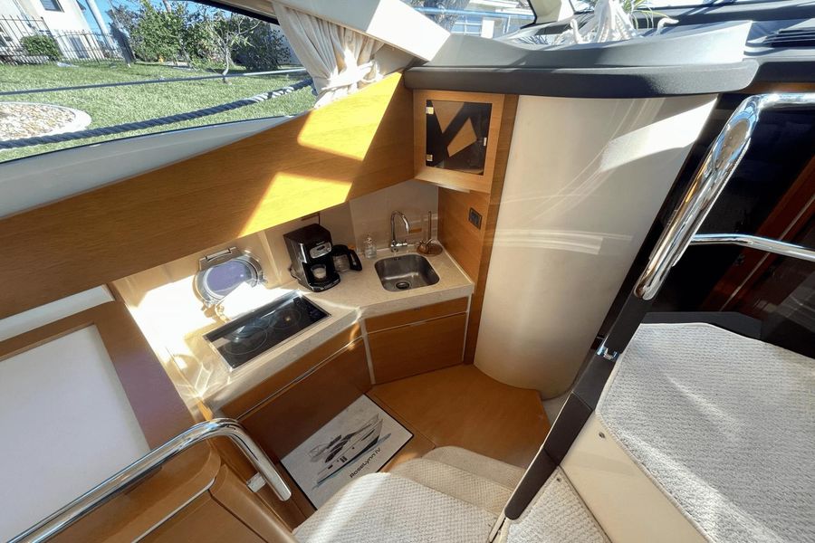 2012 Azimut Flybridge Collection 40