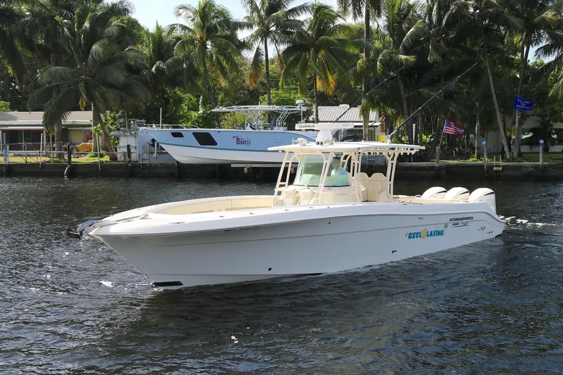 Reel Laxing Yacht Photos Pics 
