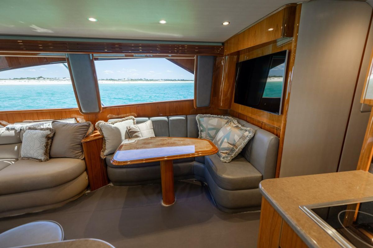 2015 Viking 62 