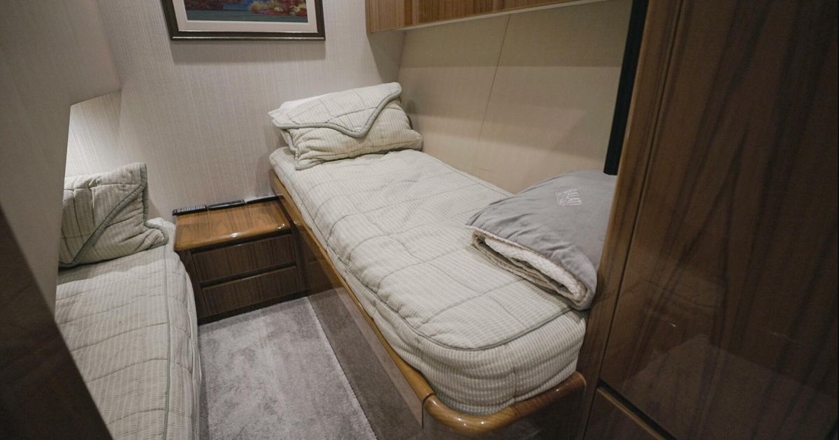 2015 Viking 62 