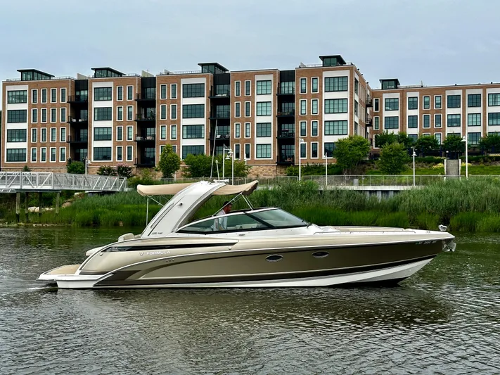 30 Yards Yacht Photos Pics 
