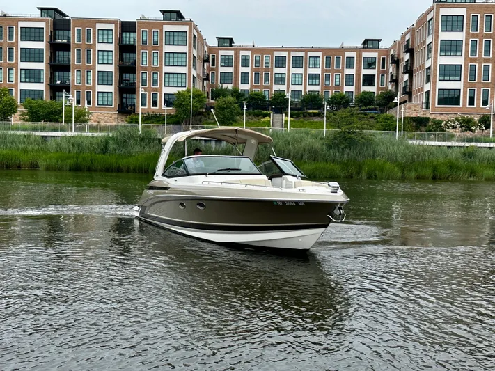 30 Yards Yacht Photos Pics 