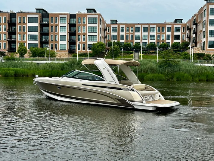 30 Yards Yacht Photos Pics 