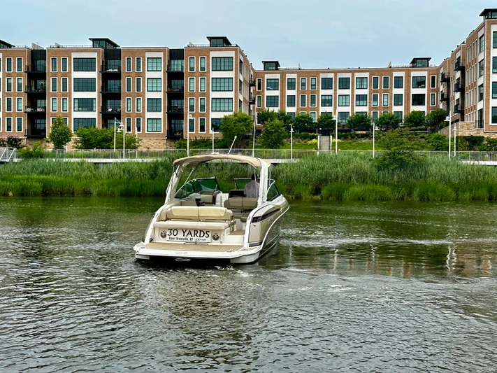 30 Yards Yacht Photos Pics 