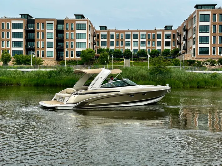 30 Yards Yacht Photos Pics 